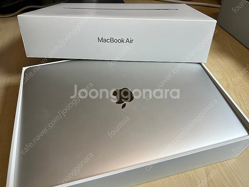 맥북에어 m1 영문자판 512g 8코어 실버 풀박스(액...--0
