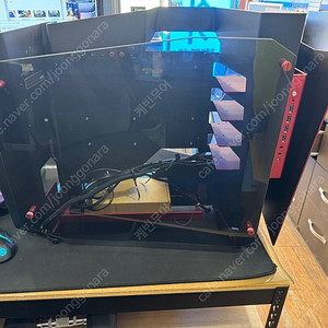 InWin S-frame 판매합니다.