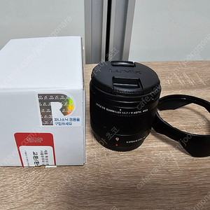 파나소닉 루믹스 렌즈 LEICA DG SUMMILUX 9m 판매합니다