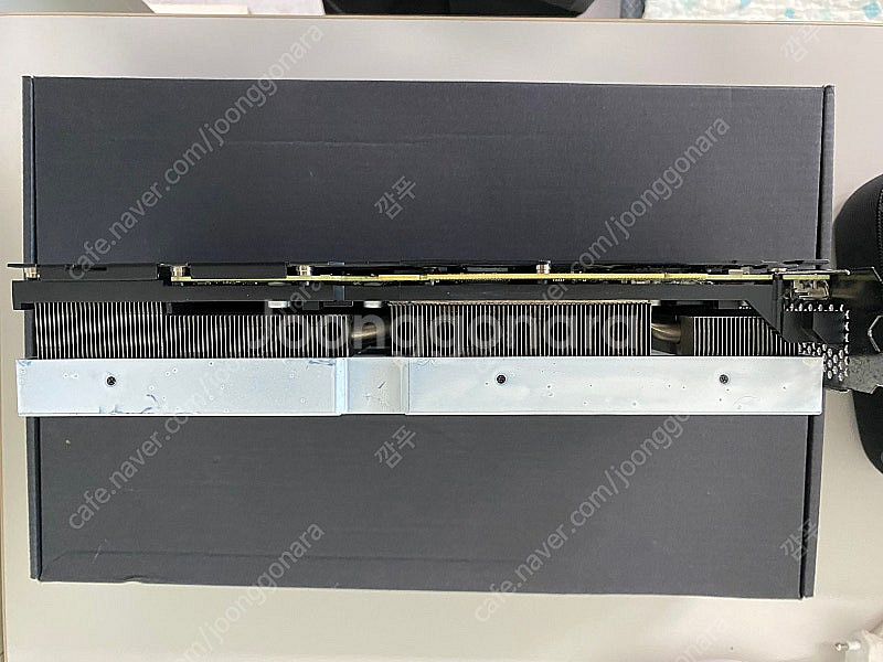 HP 3080 10GB 그래픽카드 (화이트로 직접 염색...--3