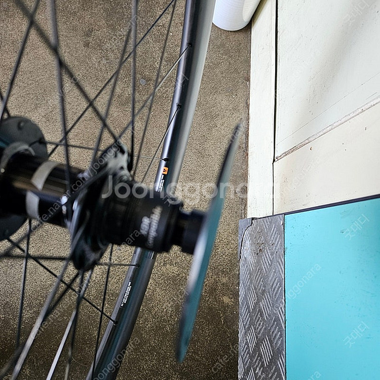 자이언트 SLR2 카본휠셋 50MM A급--4