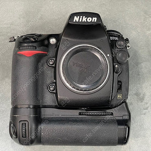 니콘 D700 부품용 + MB-D10 세로그립 판매합니다