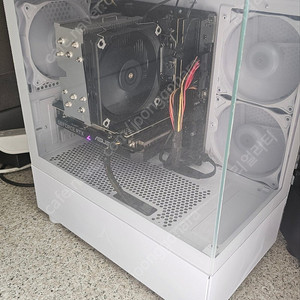 9600X b650m 32gb Rtx3060 970evo m.2 1tb 판매합니다.