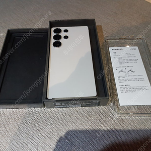 갤럭시S25울트라 자급제 화이트색상 256g 팝니다