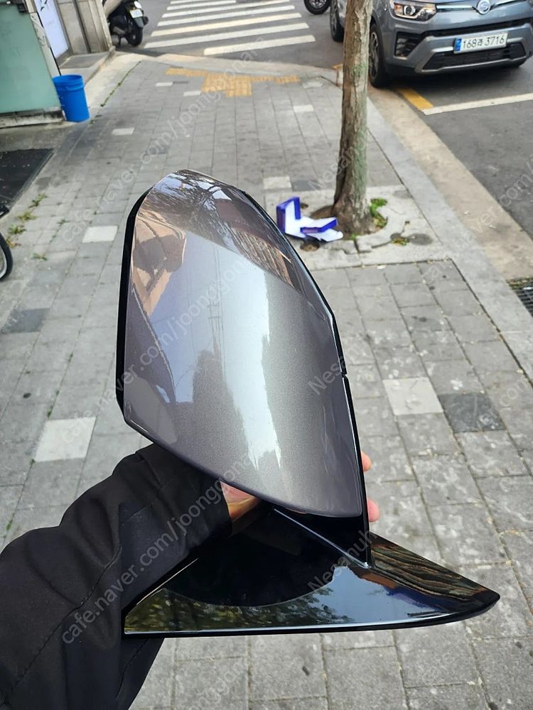 아이오닉5 사이드미러 운전석 회색--2