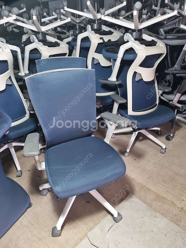 퍼시스 사무용의자 CHN4300WA 메쉬의자--3