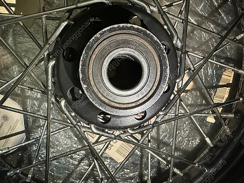 2015 할리데이비슨 소프트테일 슬림 16인치 스포크 휠 타이어 순정--2