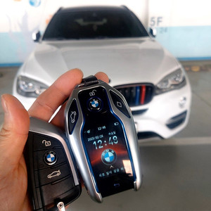 BMW 1/3/4/5/6/7시리즈, X3, X5, X7, i4, iX, M3, M5 차량키 디지털키로 교체 시 전용 칼키형 디자인 포함 및 타사브랜드 디자인으로 튜닝 개조 가능