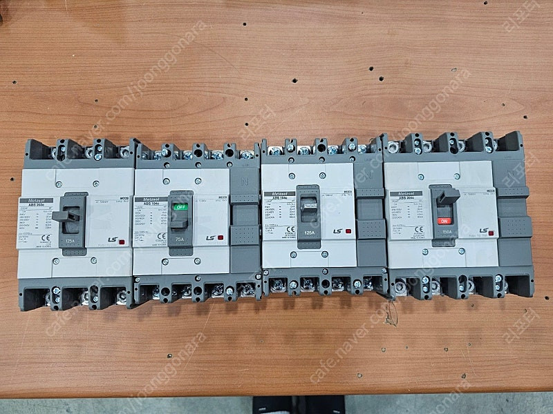 LS MCCB ABS203 125A, ABS104C 75A, ABS104C 125A, ABS204C 150A 이미지