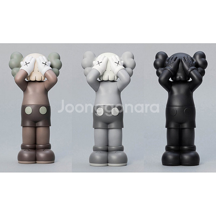 KAWS Holidya UK 카우스 피규어 홀리데이 U...--0