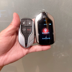마세라티 기블리, 콰트로포르테, MC20, 르반떼, 3200GT, 그란투리스모, 스파이더 차량키 마세라티 고유 로고 세팅가능 디지털키로 개조