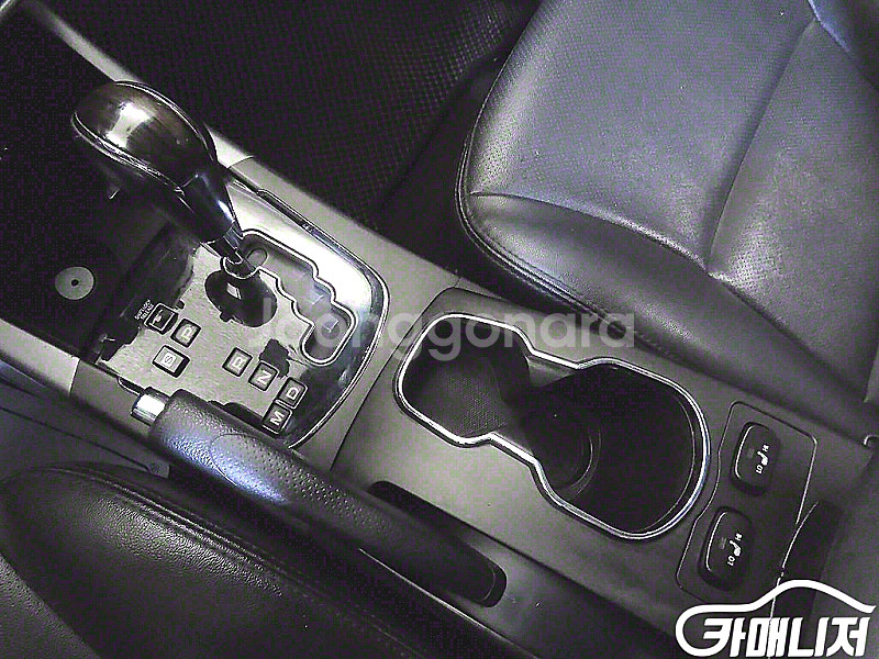 [KG모빌리티(쌍용) ]뉴코란도C 2WD 2.0 CVT...--3