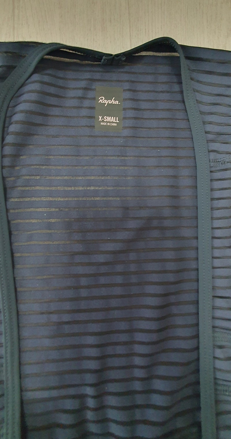 라파 브레베 카고 빕숏 판매 xs사이즈 네이비색상 가격내림 이미지