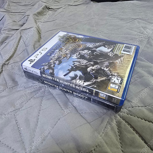 PS5) 몬헌 와일즈 스틸케이스 버전 팝니다