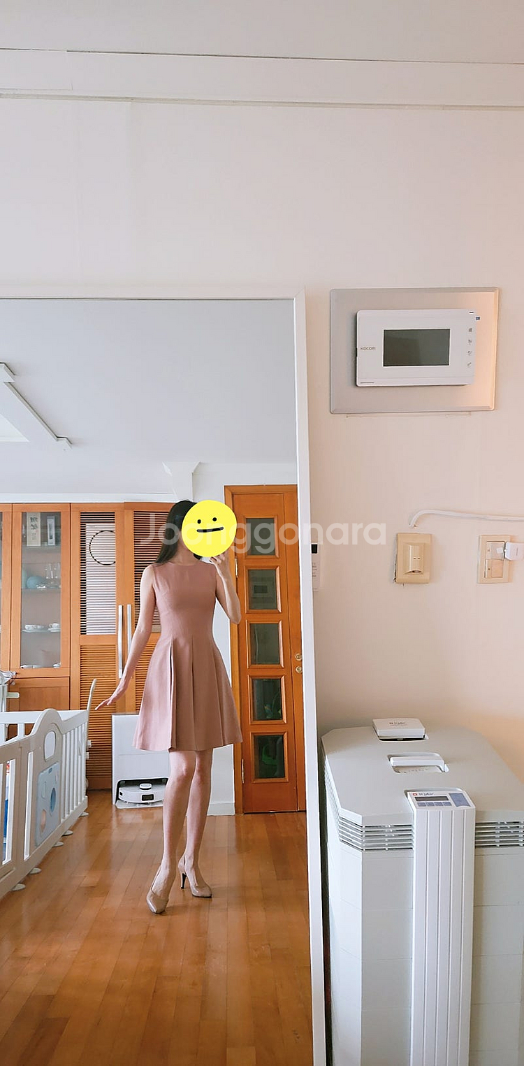 [시에 더실루엣] 미니멀 플레어 드레스 핑크 1사이즈--1