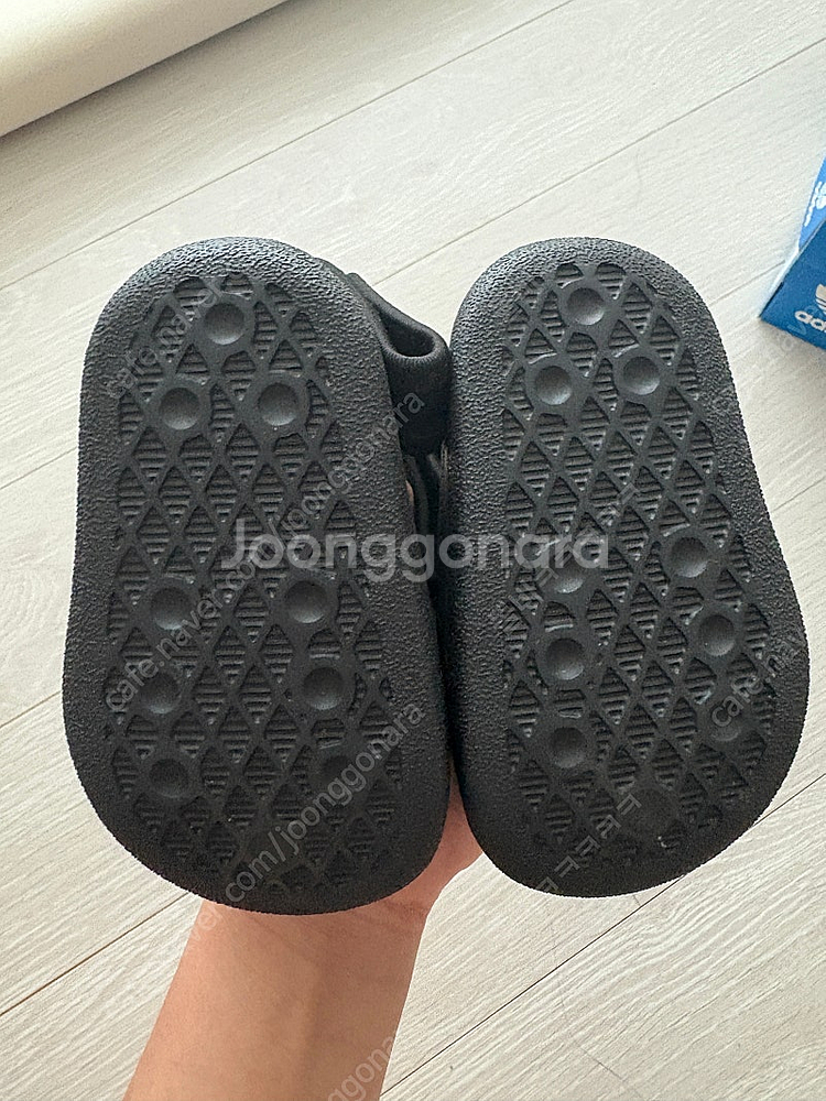 아디다스 아디폼 아딜렛 샌들--2