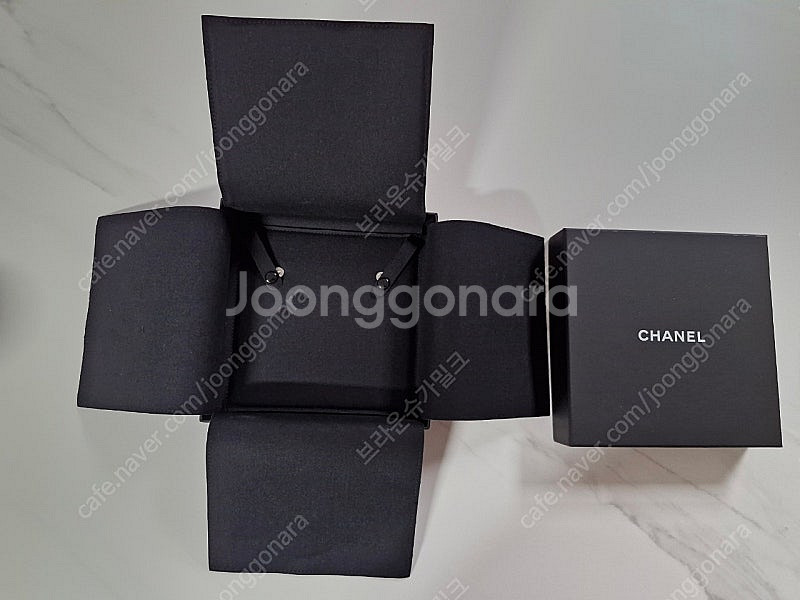 샤넬 헤어밴드 케이스 박스 쇼핑백 리본끈팝니다 (택포)--1