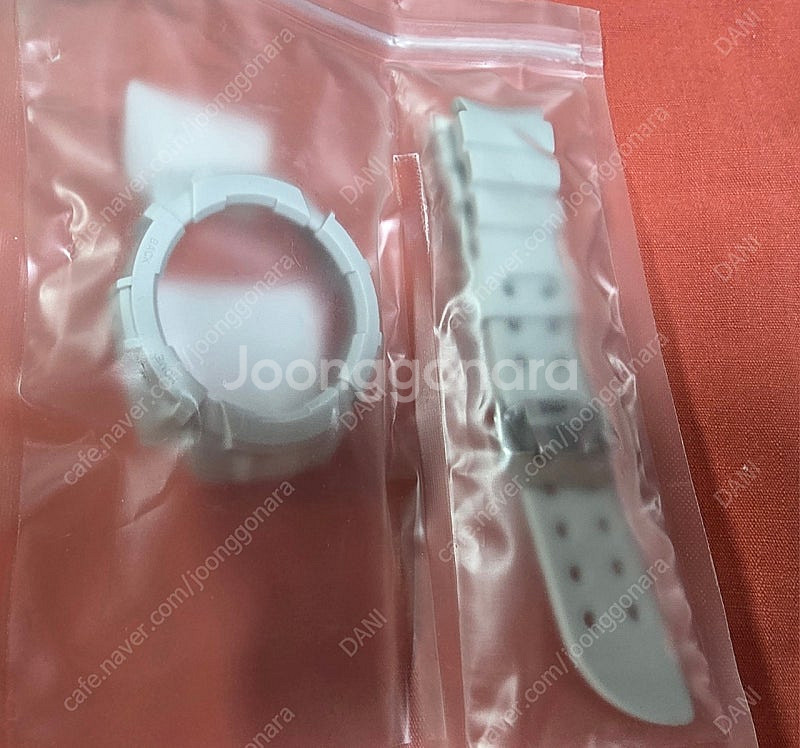 갤럭시 워치6 실버 44mm LTE모델 풀박스판매.--8
