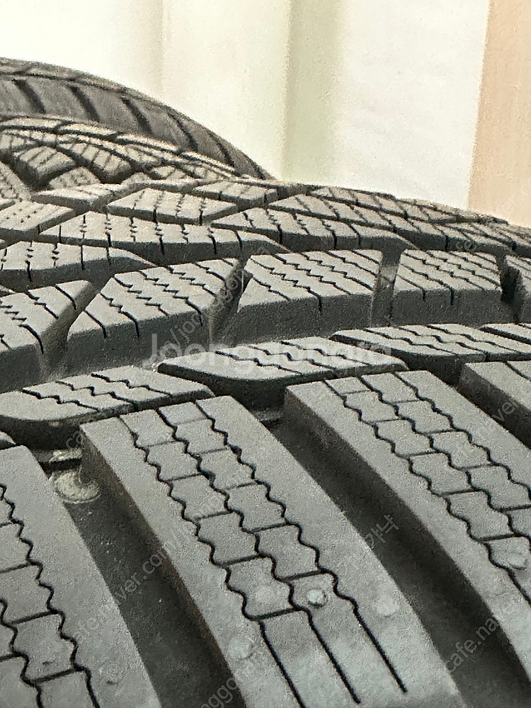 중고 금호 윈터타이어 판매합니다.(225/45R18, ...--2
