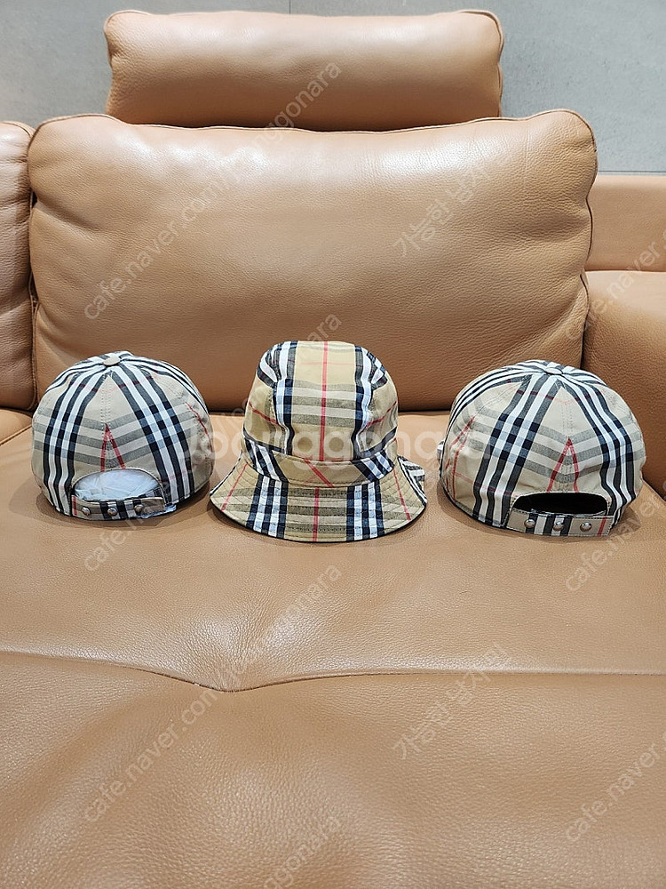 버버리정품모자3개 일괄 판매합니다--1