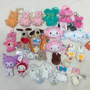인형뽑기 키링 (미피 와사비베어 그로밋 케어베어 쿠로미 마이멜로디 키티 노블래빗 짱구 흰둥이 모루인형 등등)