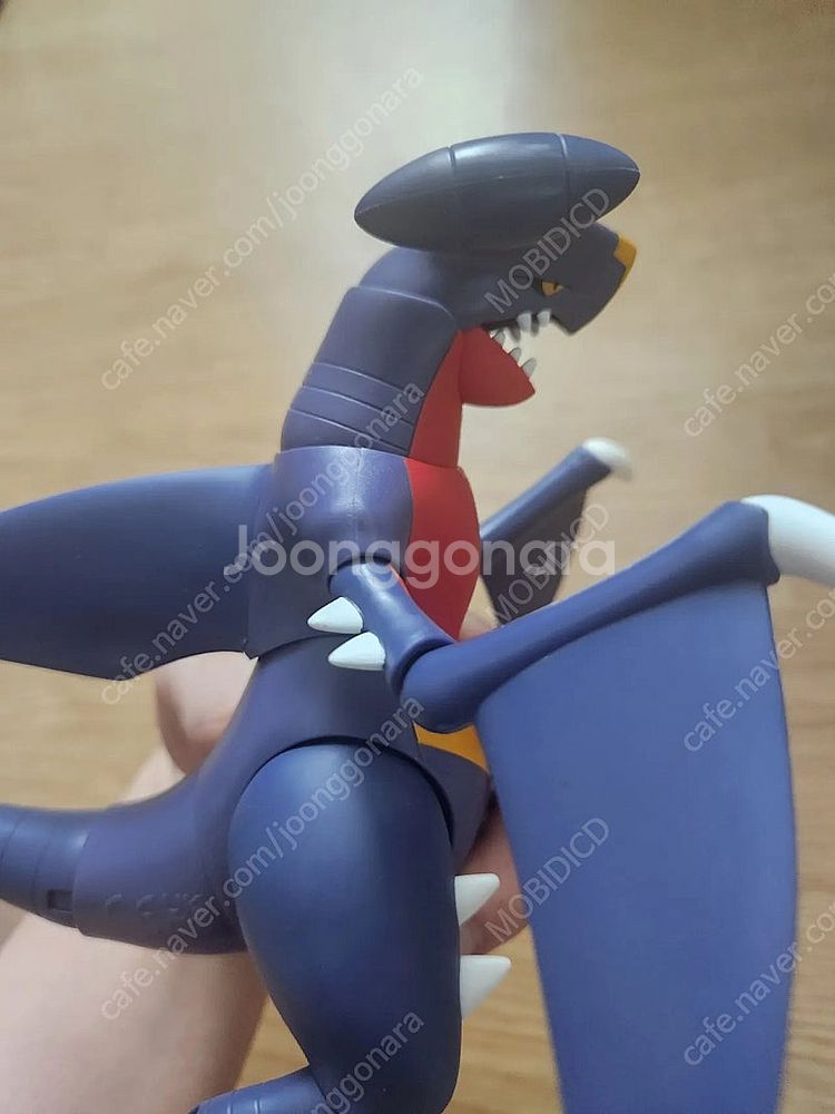 재즈웨어 포켓몬셀렉트 한카리아스 개봉품 판매합니다.--2