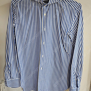 엘가노벰버 블루 스트라이프 셔츠판매합니다