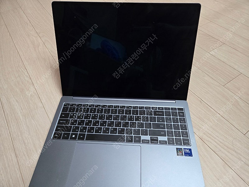 갤럭시 북4 프로 I7 32gb 1TB 16인치 모델 팝니다.--1