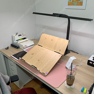 두닷 콰트로 에어 1600 책상