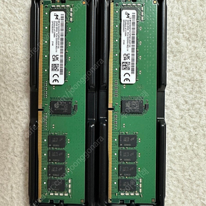 서버용 메모리 - RDIMM 마이크론 32G 2RX8 PC4-3200AA 2개