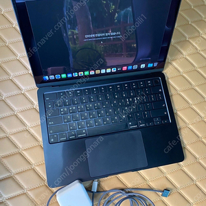 맥북에어 M2 13인치 미드나잇 8GB 256GB 배터리100
