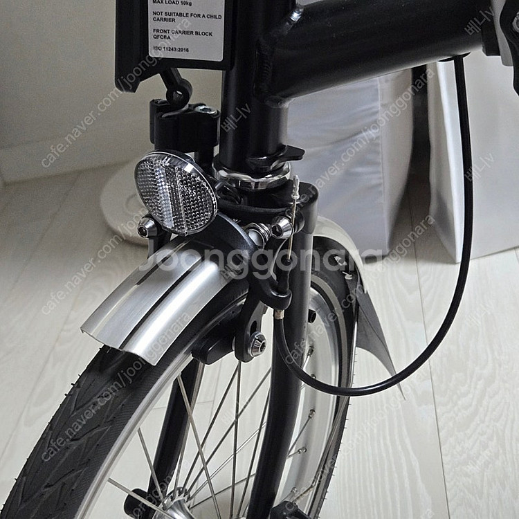 브롬톤 자전거 미니벨로 6단 블랙 21년식--6