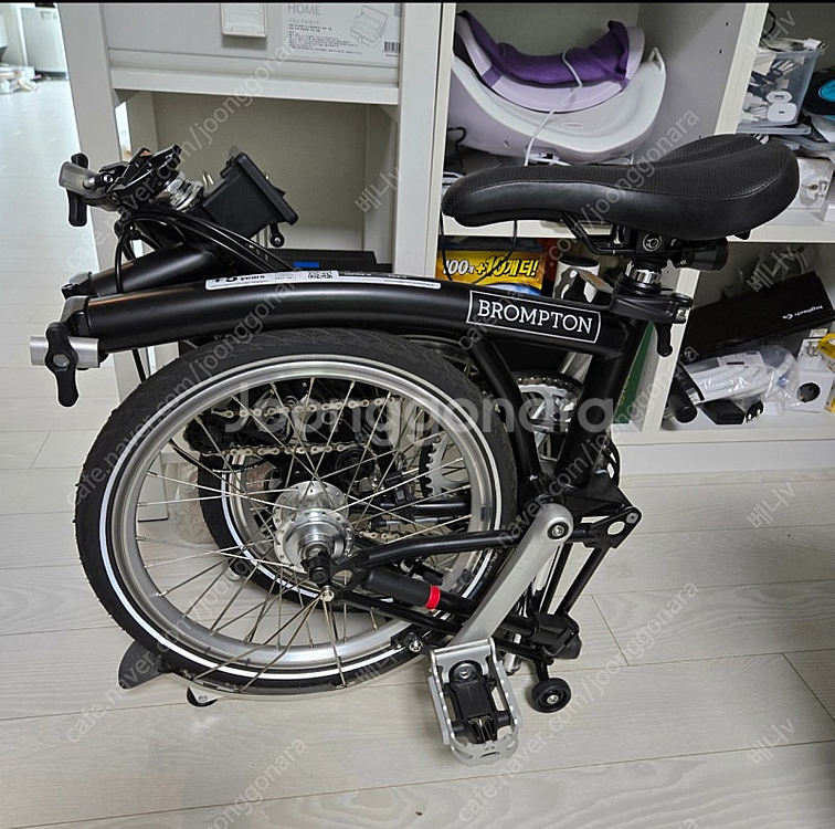 브롬톤 자전거 미니벨로 6단 블랙 21년식--0