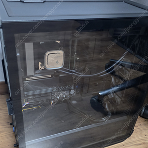 7900x 본체팝니다 (ssd 2tb, ram 32, power 1050w)