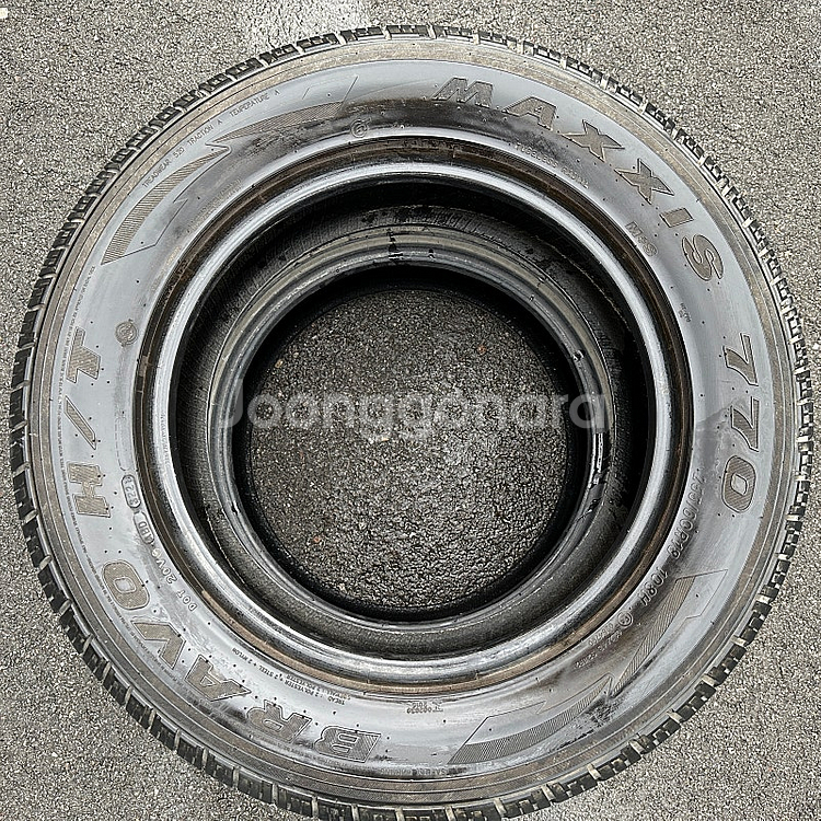 255 60 18 중고타이어 MAXXIS 2본 트래드 ...--1