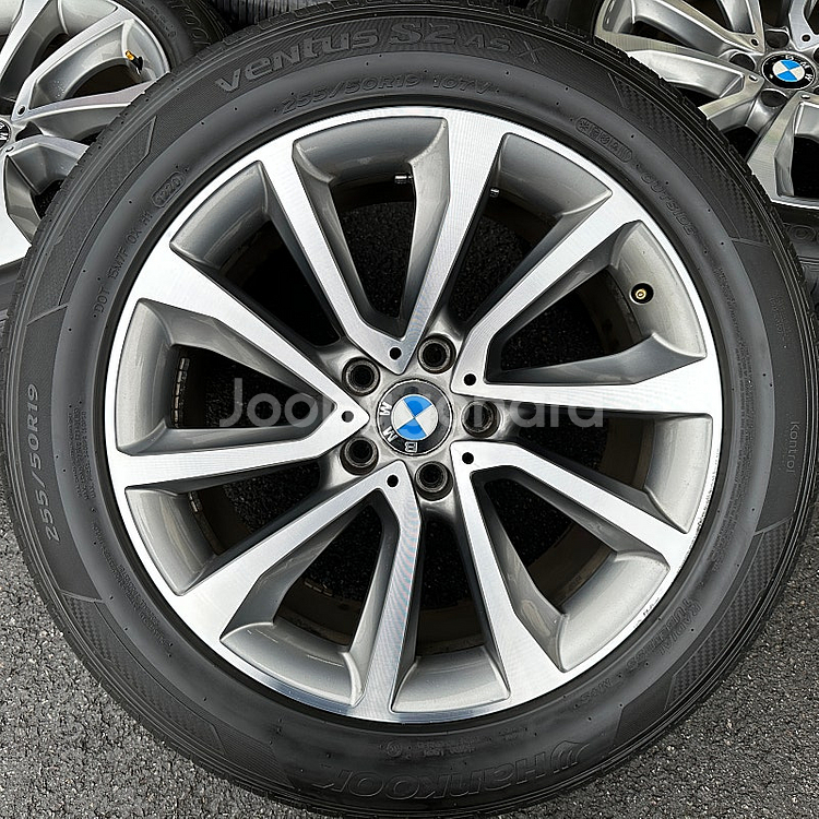 BMW X5 X6 19인치 중고 휠타이어 세트 팔아요 ...--1