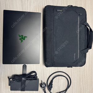 [Razer] BLADE 14 R9 Zen4 R3070Ti QHD R9-6900HX (16GB/1TB/RTX3070Ti/Win11Home) 99만원 팝니다.