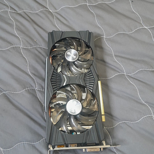 이엠텍 RTX 2060 DUAL OC 6GB 그래픽카드를 15만원에 팝니다.