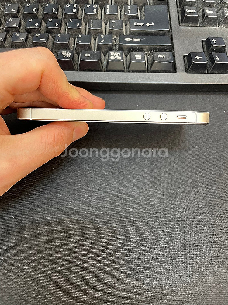 아이폰5S 골드 32GB 배터리90% 상태좋은 중고9만...--6