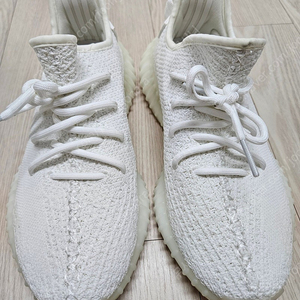 아디다스 이지부스트 350 V2 크림화이트 240