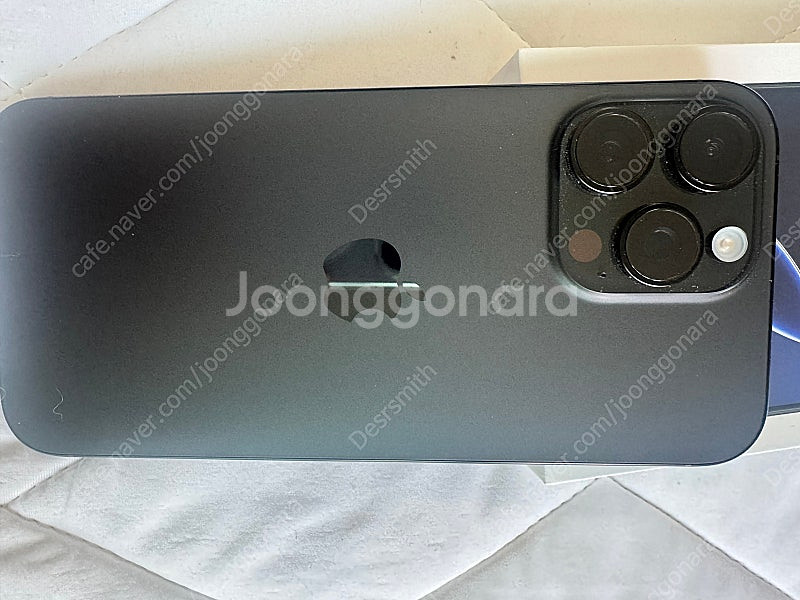 아이폰 16 프로 맥스 자급제 256GB 블랙 티타늄--1