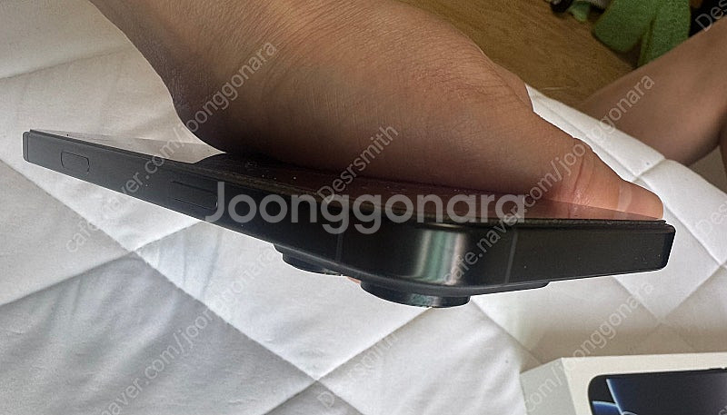 아이폰 16 프로 맥스 자급제 256GB 블랙 티타늄--3