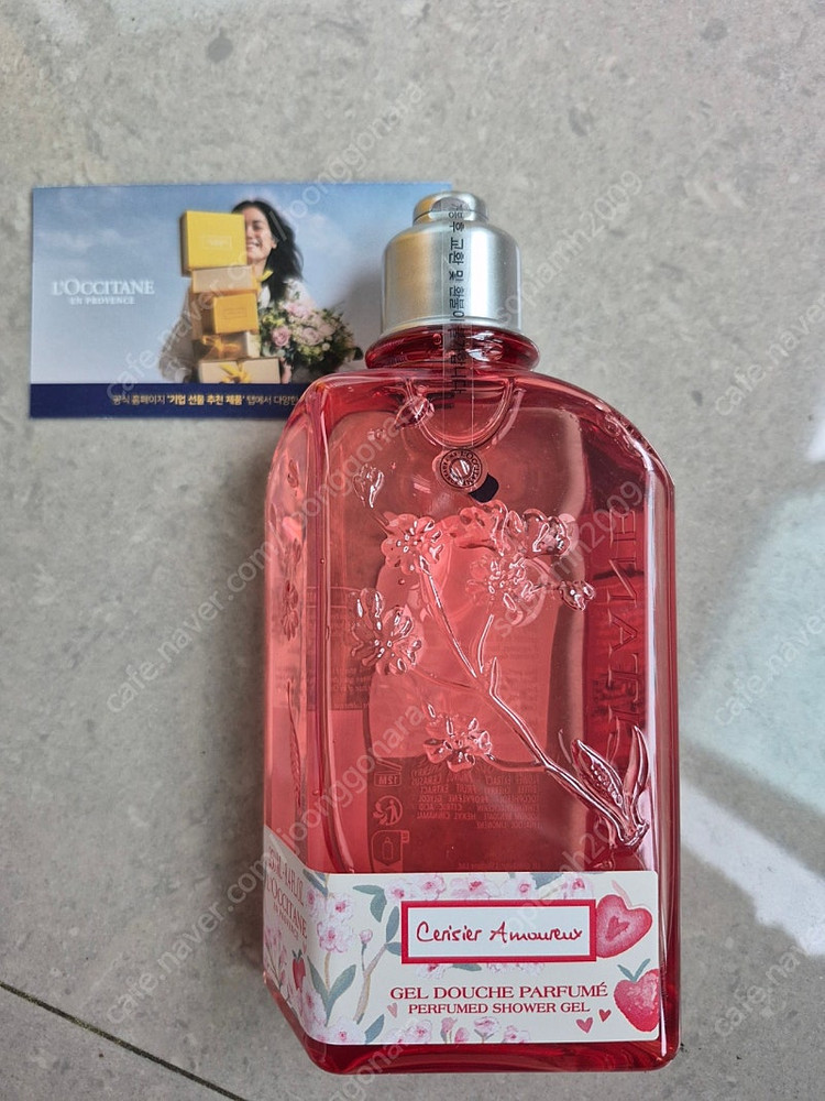 록시땅 체리블라썸 샤워젤 250ml 새제품 반택포함--1