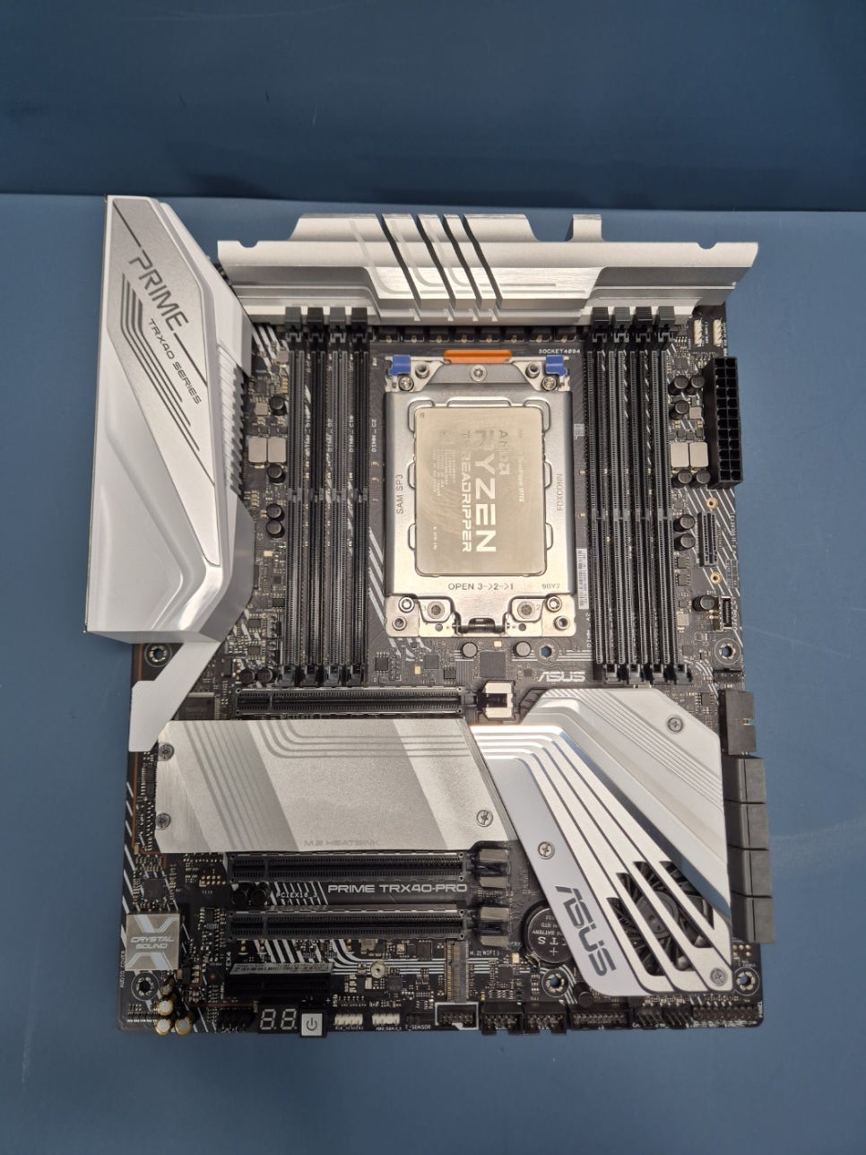 [판매] AMD 라이젠 스레드리퍼 3970X + 아수스...--1