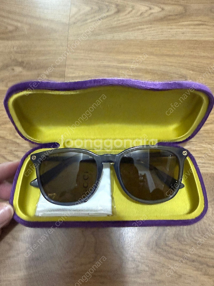 구찌선글라스 GG000154SA 그레이판매합니다--1