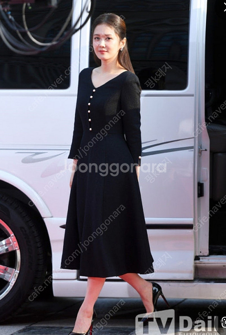 장나라착용 레니본 진주 블랙 원피스 65사이즈 판매해요..--0