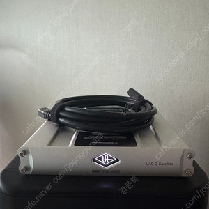 UAD satellite Quad firewire (클래식 아날로그 번들)