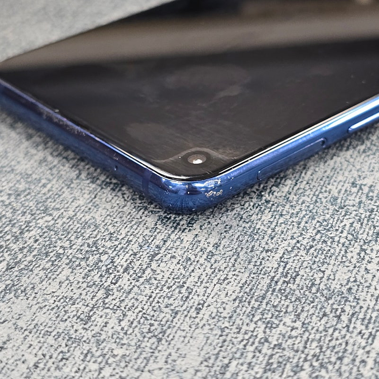 갤럭시 A9프로 블루 128기가 무잔상 가성비폰 6만에판매해요 이미지