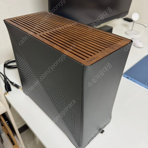 ITX 게이밍 데스크탑 (SFF) 프렉탈 ERA2