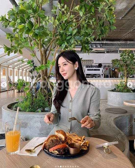 페이지유 올리비아 가디건 올리브 그린색상~--2